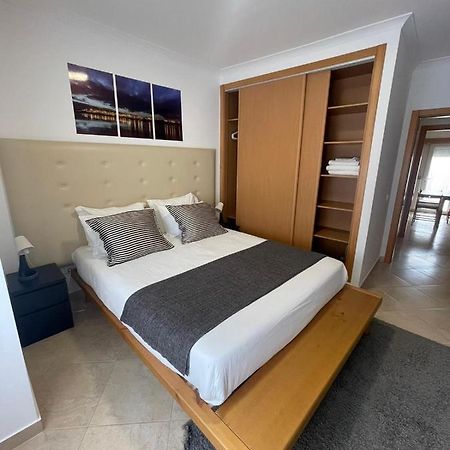 Cricket Apartments Ferrel  Eksteriør bilde