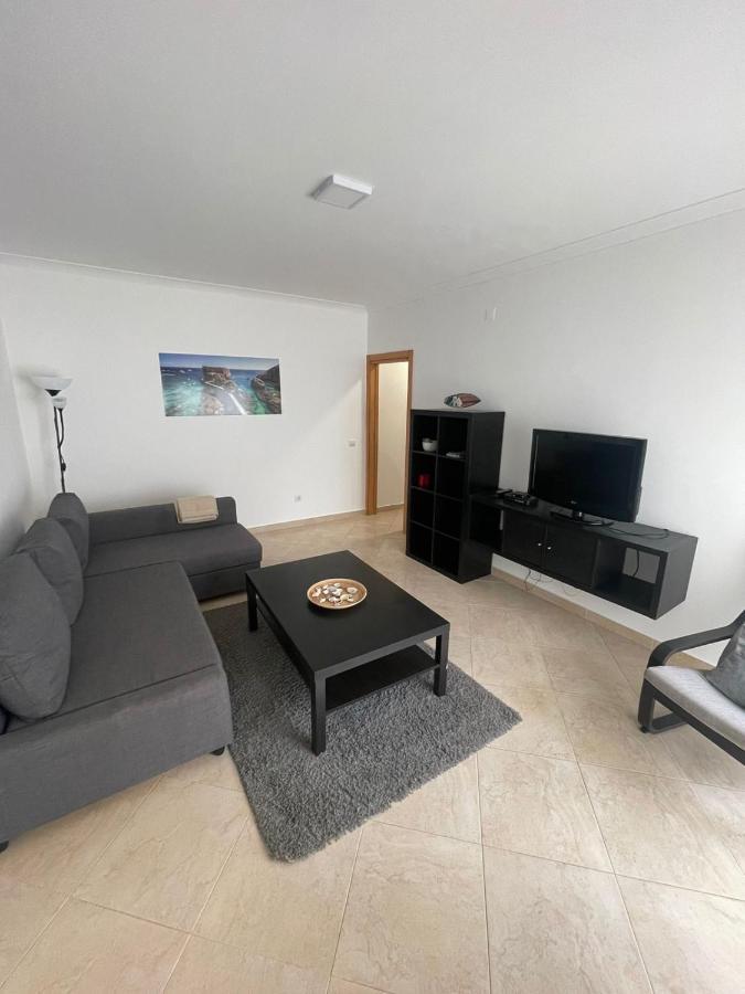 Cricket Apartments Ferrel  Eksteriør bilde